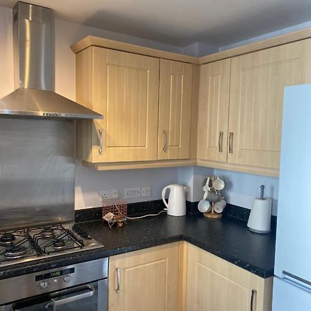 Вілла Coventry City Centre Townhouse With Private Parking Екстер'єр фото